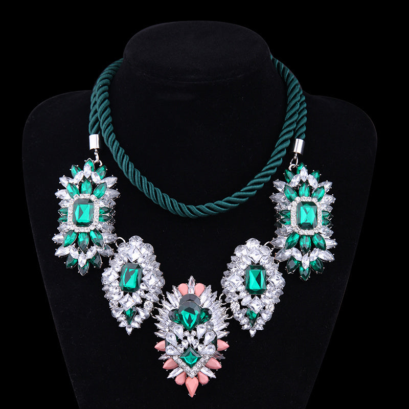 Saphir Sauvage Étincelant