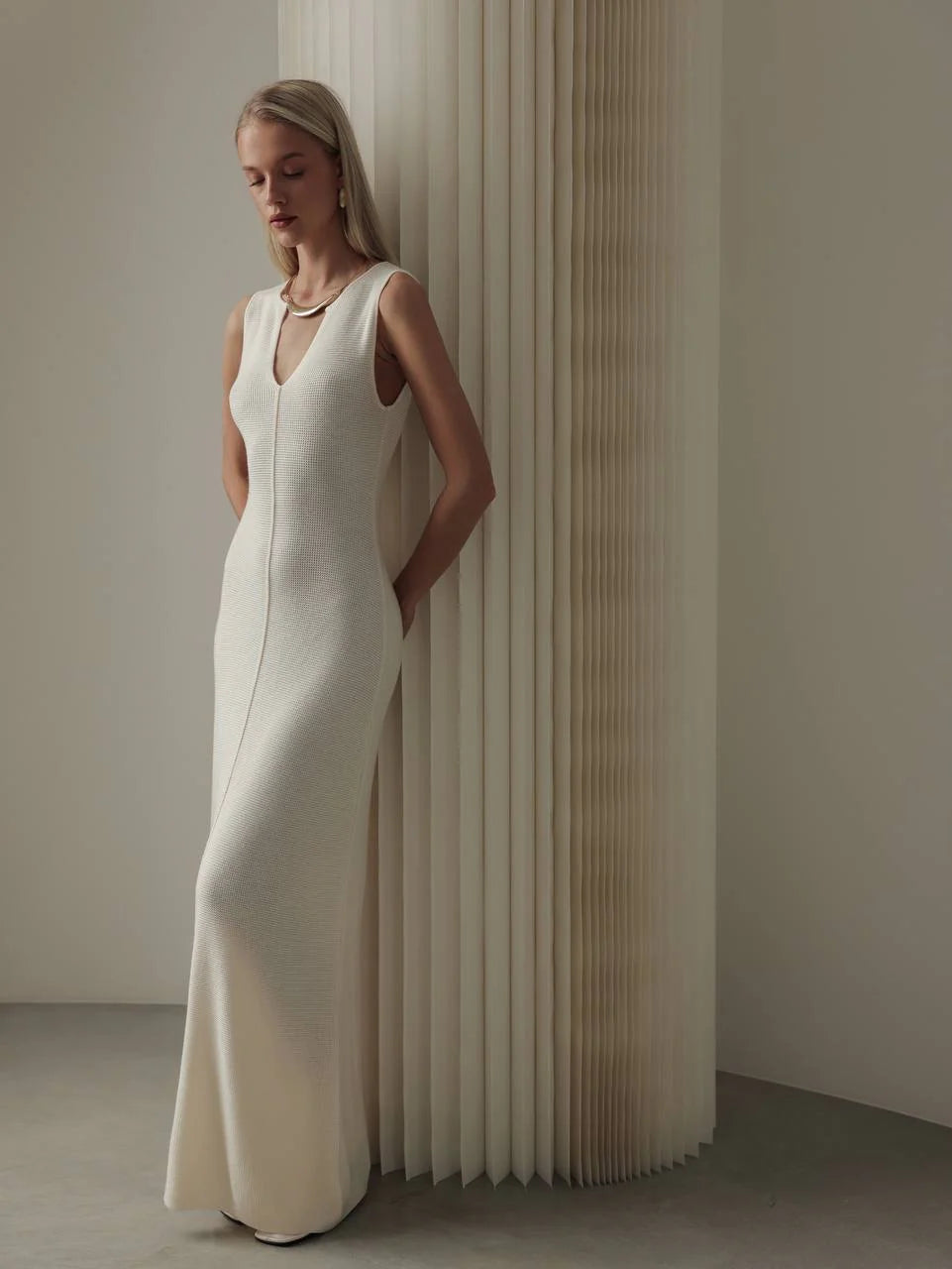 Robe longue en tricot sans manches