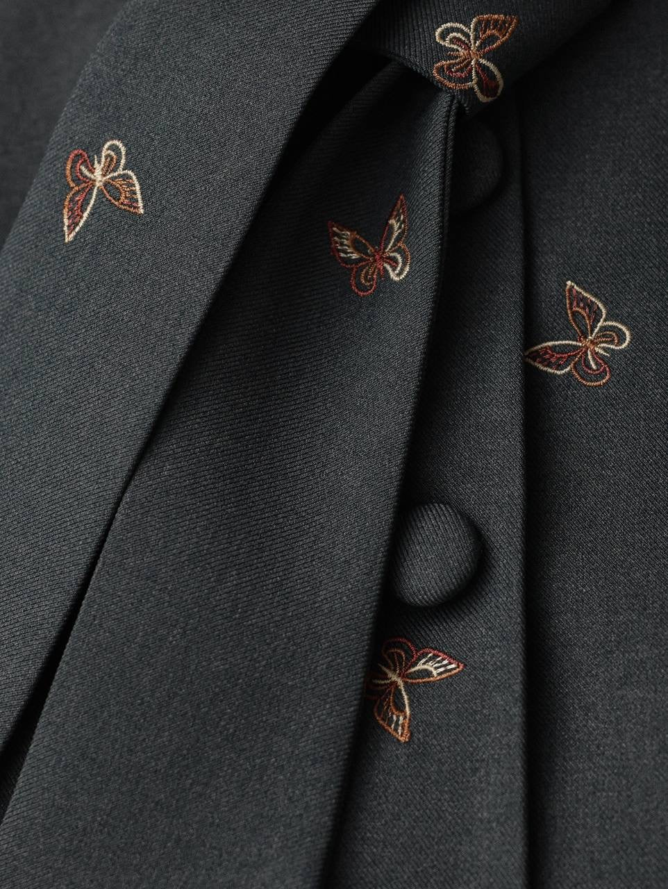 Ensemble brodé de papillons anthracite