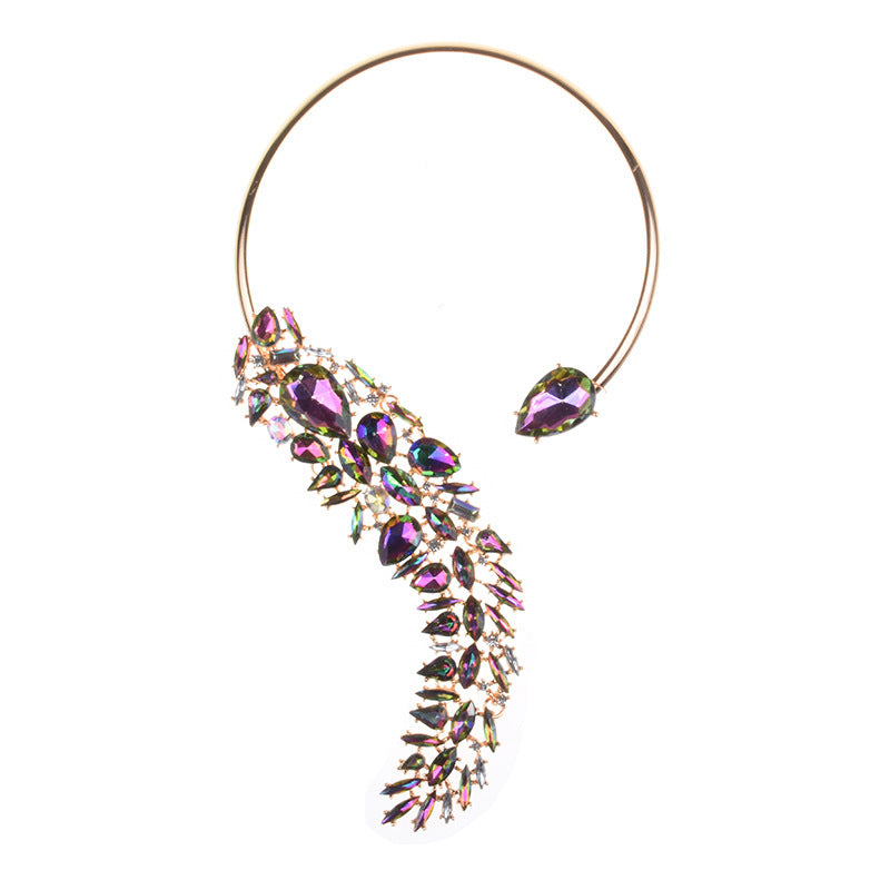 Collier Ras-de-Cou à Strass Multicolores – Éclat Ultime
