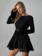 Robe Mini Noire Élégante