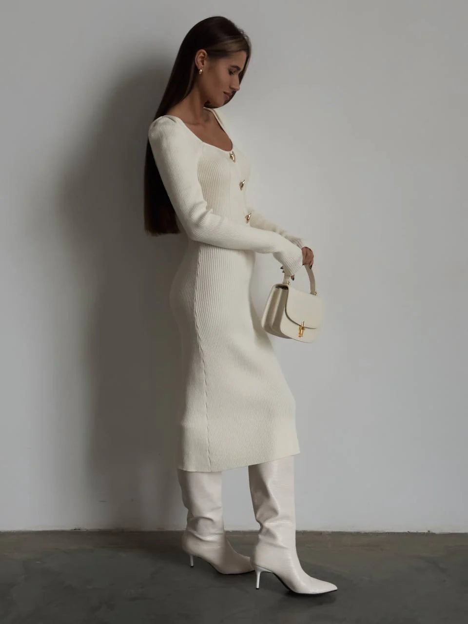 Robe Côtelée Élégante avec Détails Dorés