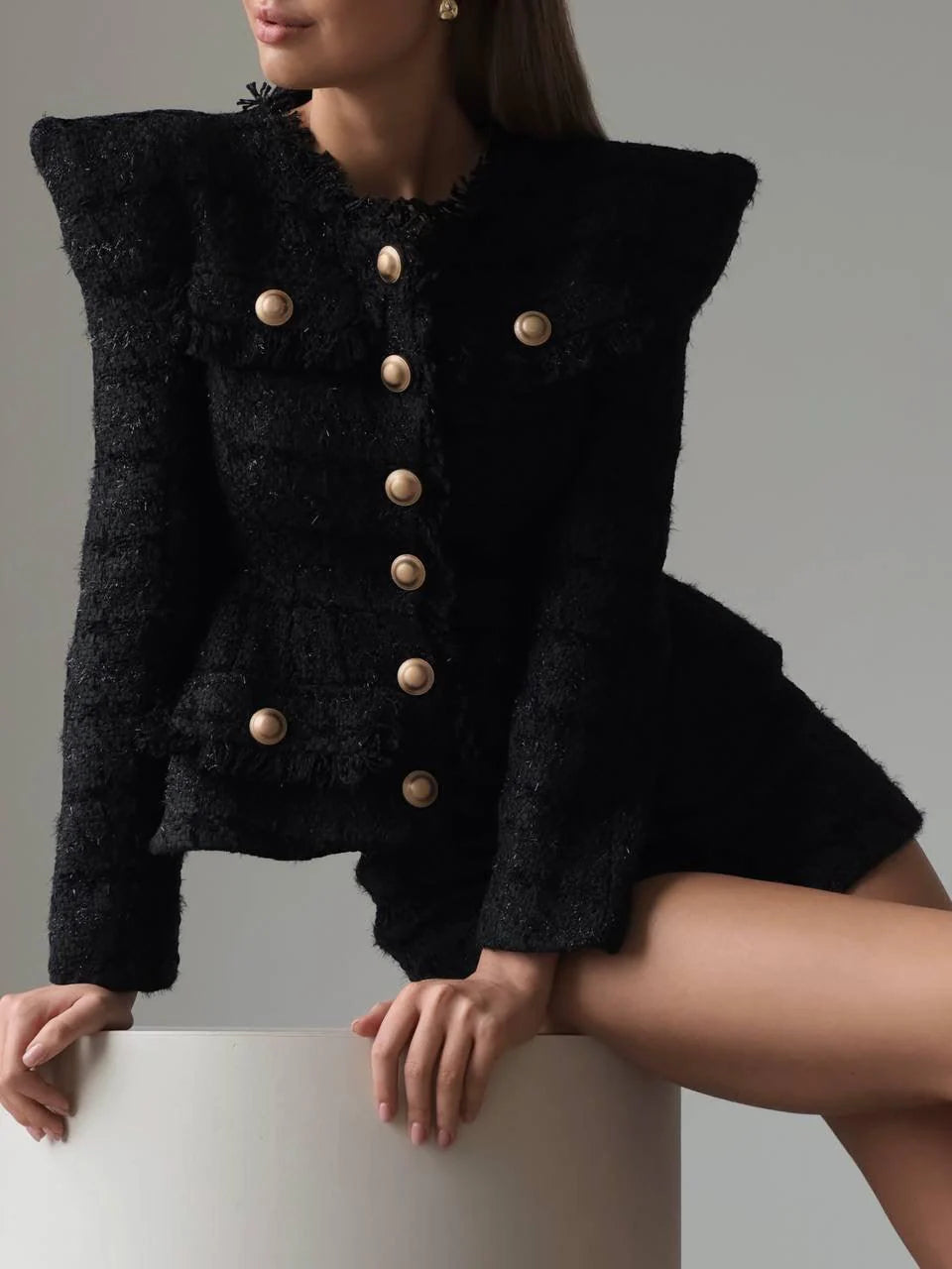 Veste et short en tweed noir élégant