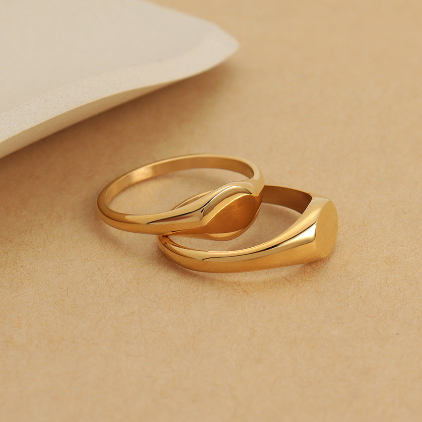 Bague Ovale Polie en Acier Inoxydable Doré