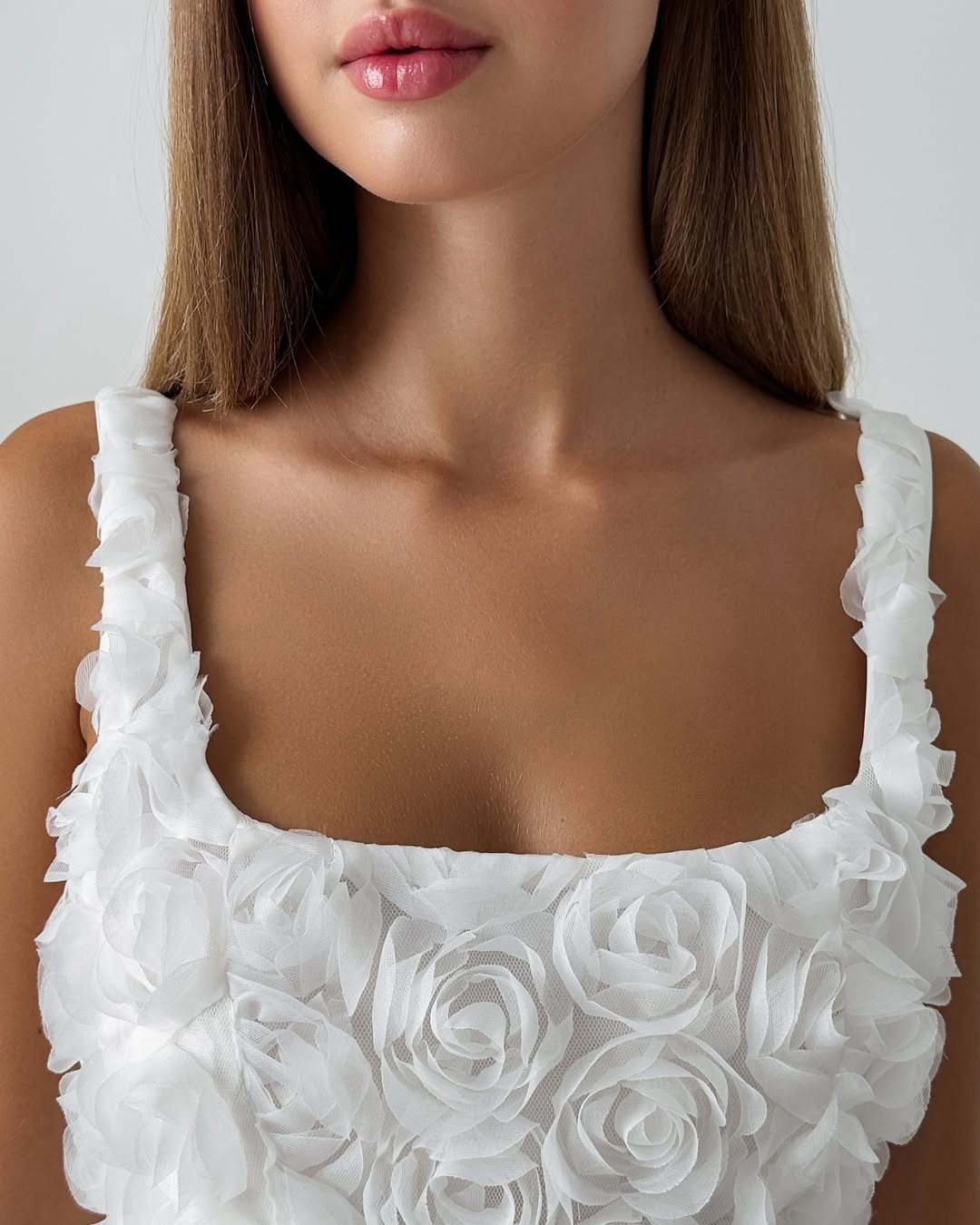 Robe mini Blanche élégante à texture rose