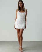 Robe mini Blanche élégante à texture rose