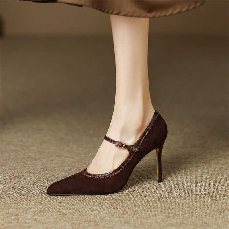 Escarpins à talons aiguilles en cuir véritable avec boucle