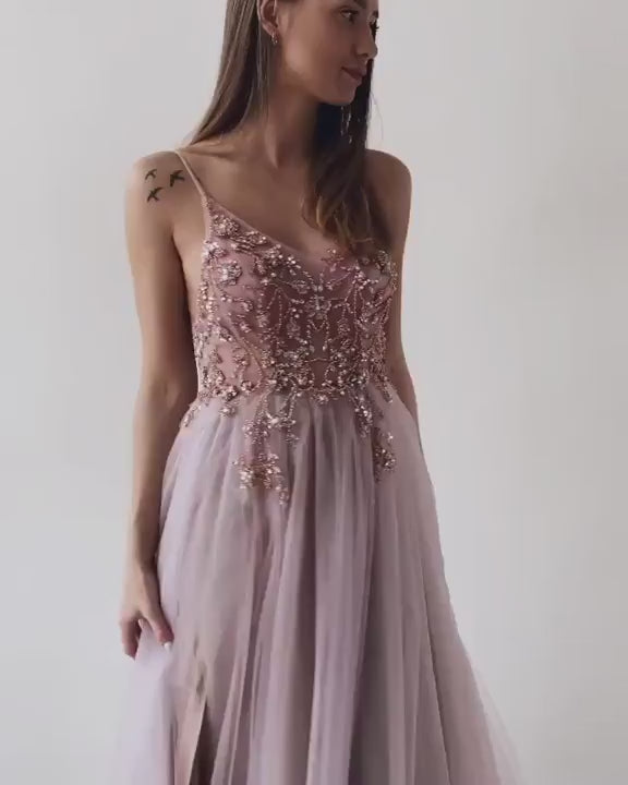 Robe de soirée en tulle élégante ornée